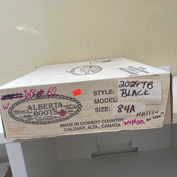 NWT Alberta Boot Company Black Cowhide Cowboy Western Boots Women Size 7 US - Picture 7 of 8